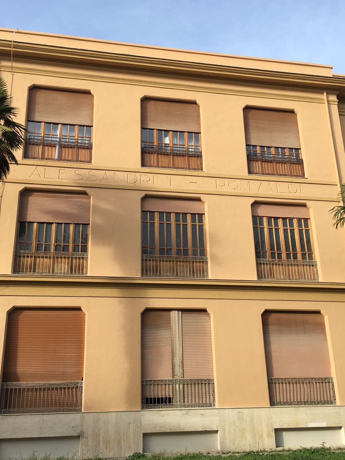 Ex Ospedale Sanatoriale Alessandrini-Romualdi, Teramo (4).jpg